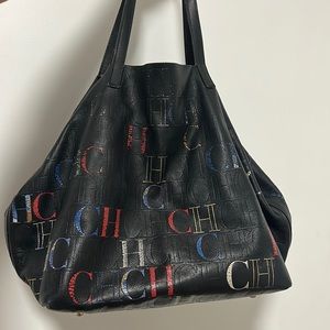 USED CAROLINA HERRERA HANDBAG 👜🖤😍